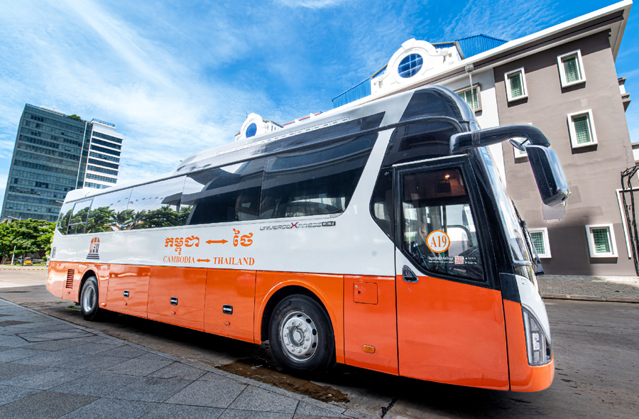 VET First class exterior bus